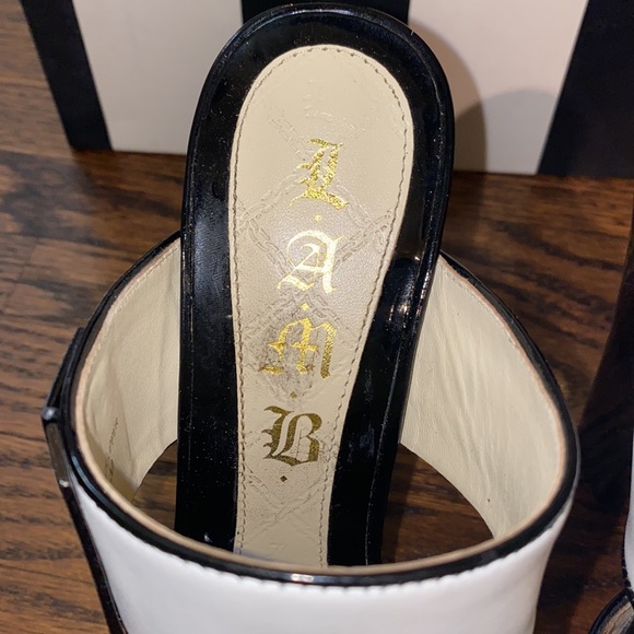 L.A.M.B. Sandra Heels - Picture 4 of 16